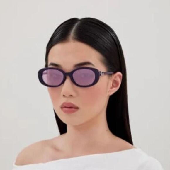 Gucci Women\'s Purple Sunglasses GG1684SA 005